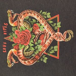 Def Leppard Love Bites graphic tee-tour 2018